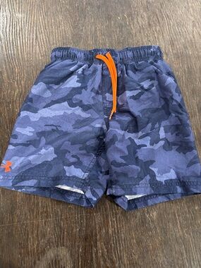 Under Armour Blue Camo swim trunks (boys small)